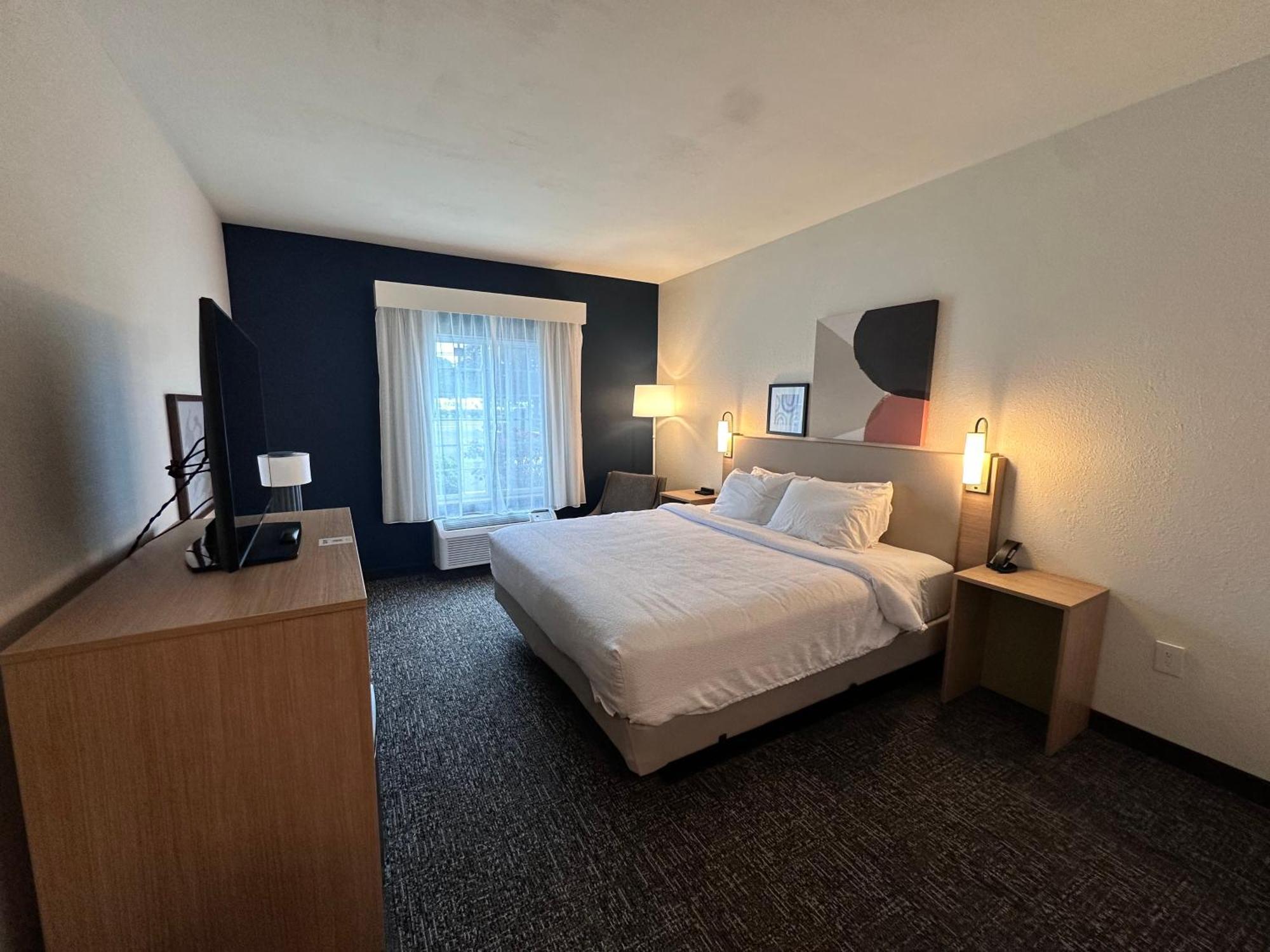 Spark By Hilton Inn Guilford