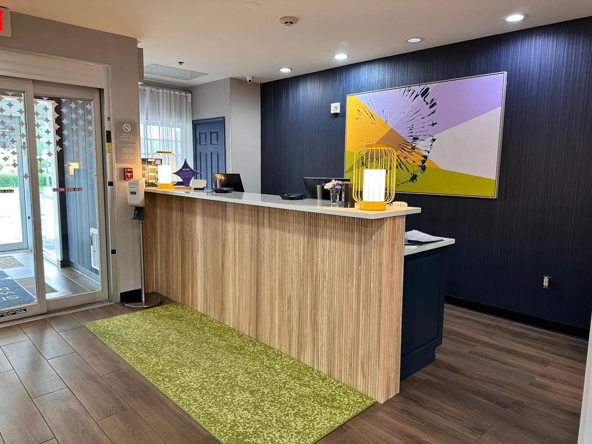Spark By Hilton Inn 2*